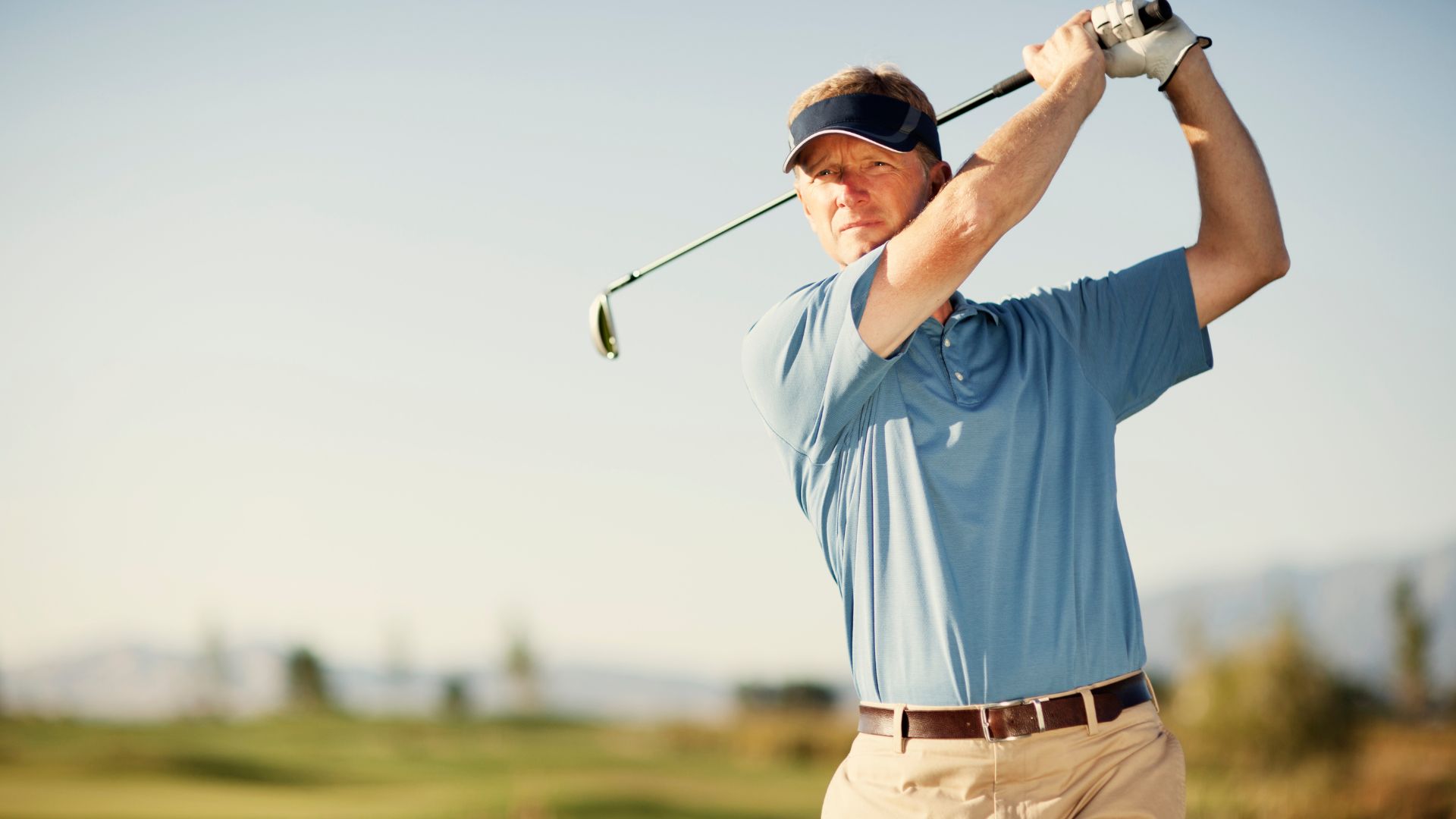 How and Why Assisted Stretching Will Improve Your Golf Game - Stretchly